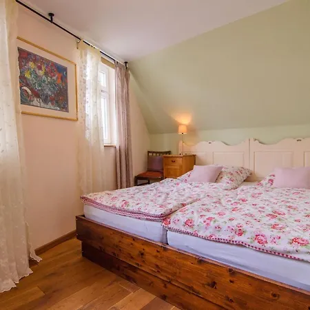 Werts Hof Ferienwohnen בית נופש Rauschenberg